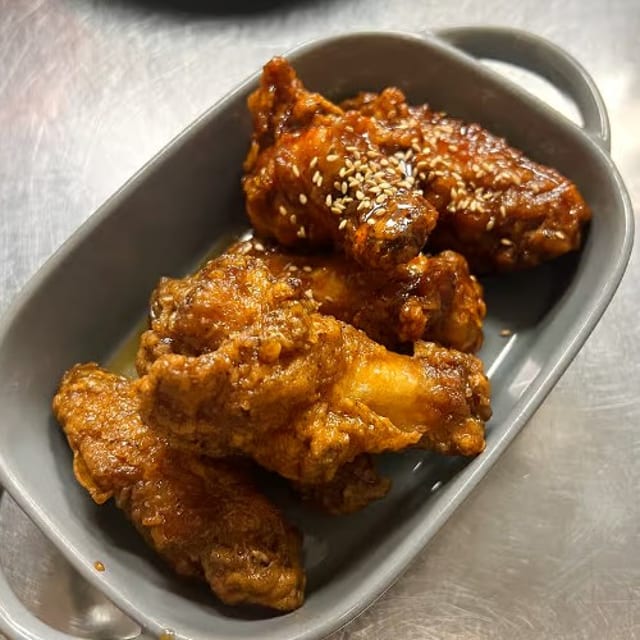 Chicken Wings (6pcs).