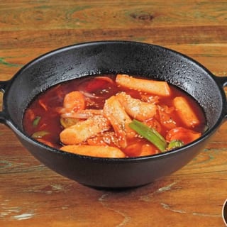 Spicy Rice Cake (Tteokbokki)